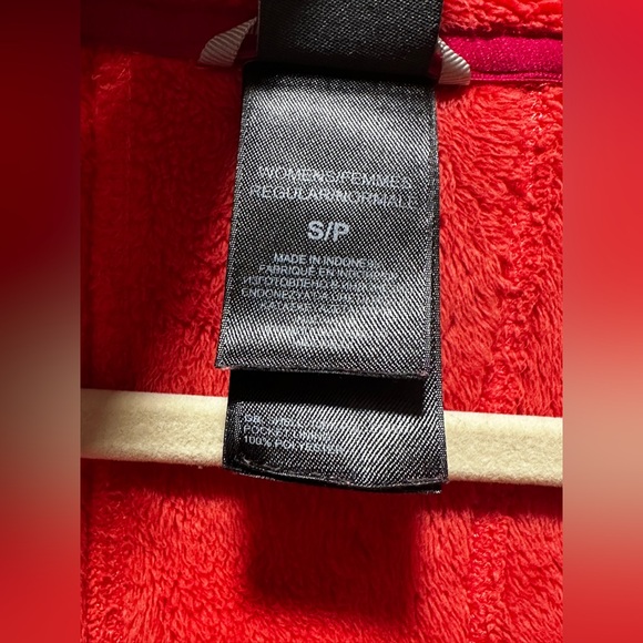 The North Face Women's Full Zip - Picture 7 of 10